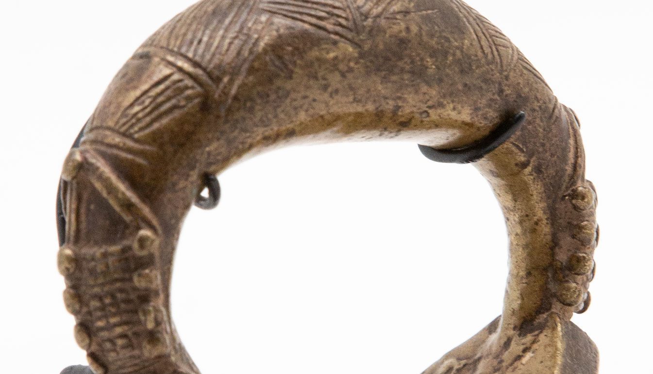 Zoomed image of a Small Mounted African Tribal Bracelet.