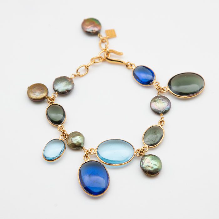 blue-gold-pearl-bracelet