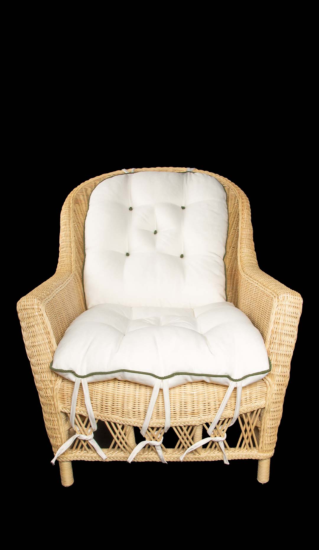 Rattan Dana Chair W/ Cushion