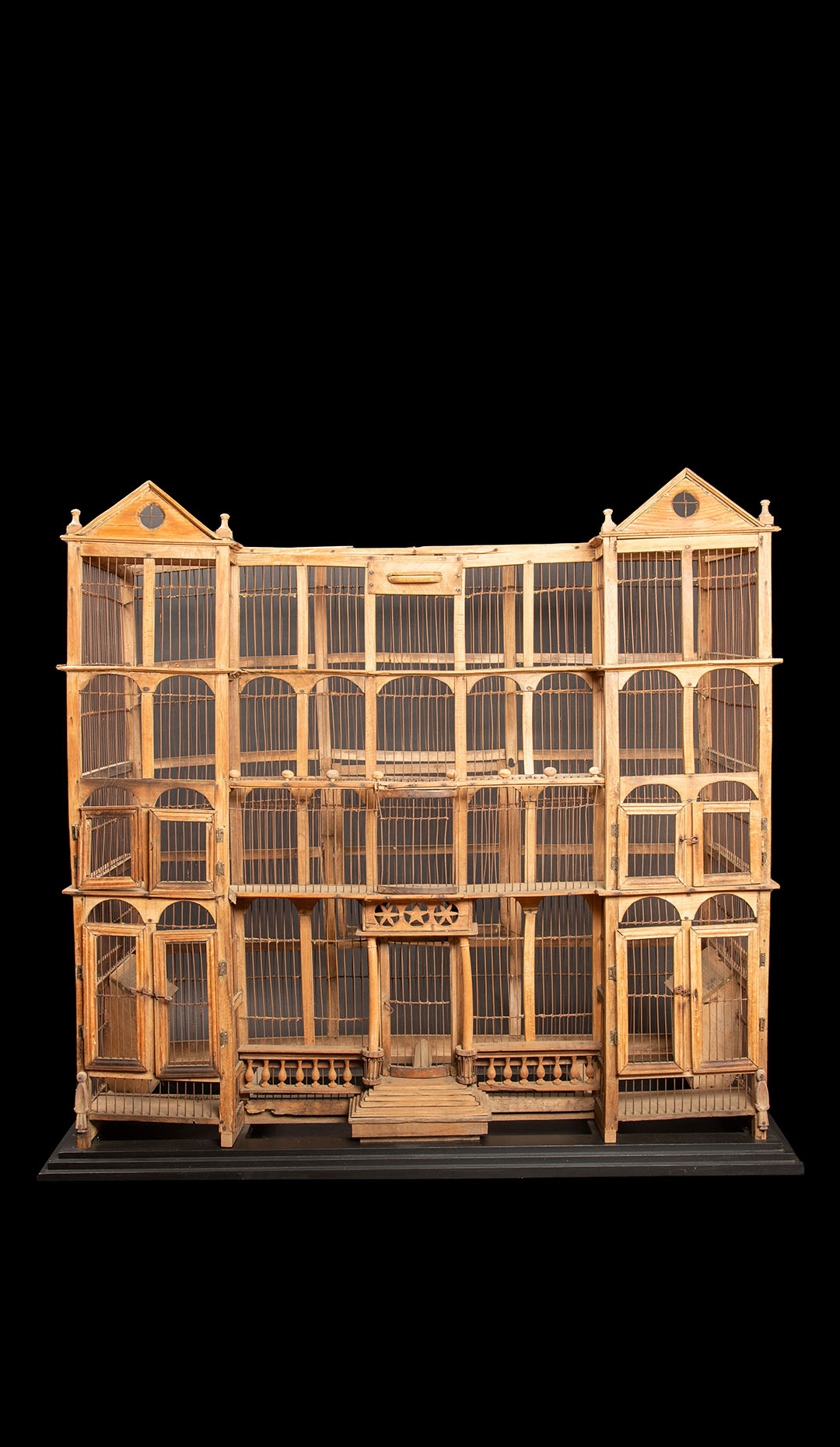 Antique 19th Century Wood & Wire Manor House Bird Cage: Timeless Elegance