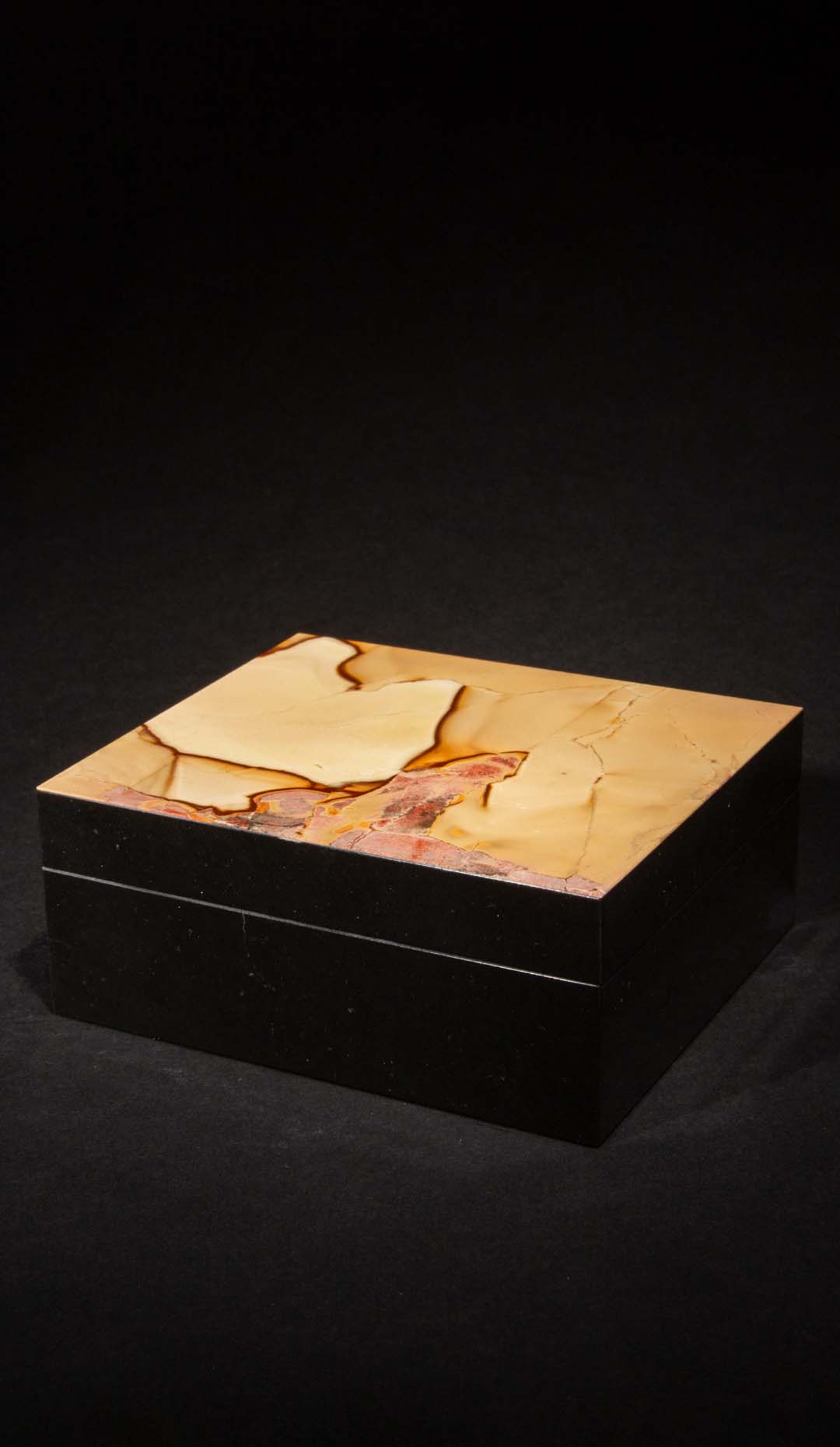 Polychrome Jasper Hinged Box, 4.25″