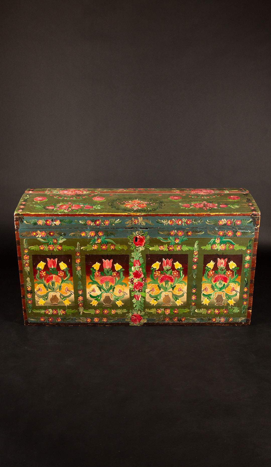 Early 19th Century Hand-Painted Floral Trunk