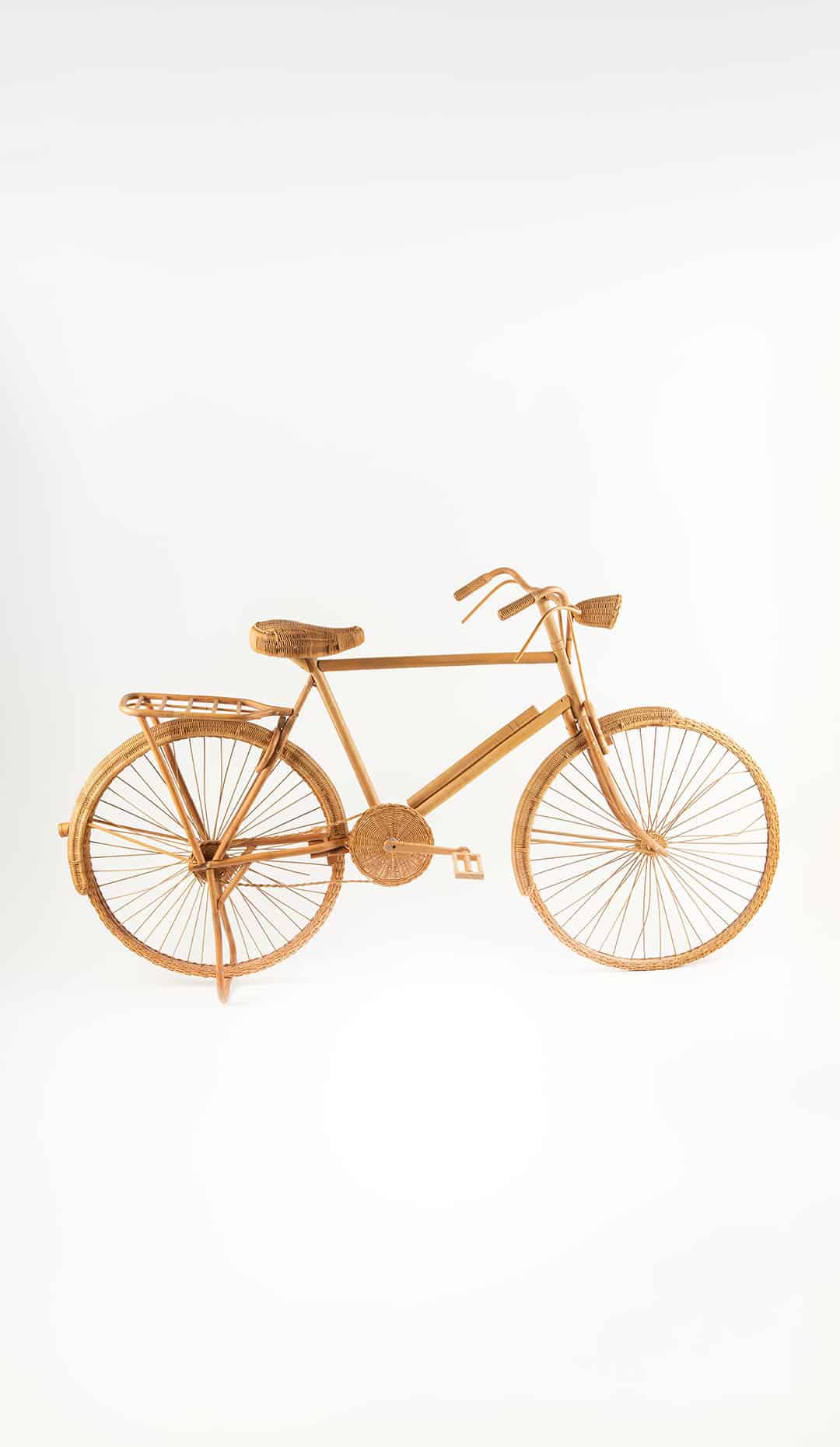 Vintage Wicker Wheel Wonder – 6-Foot Display Bicycle