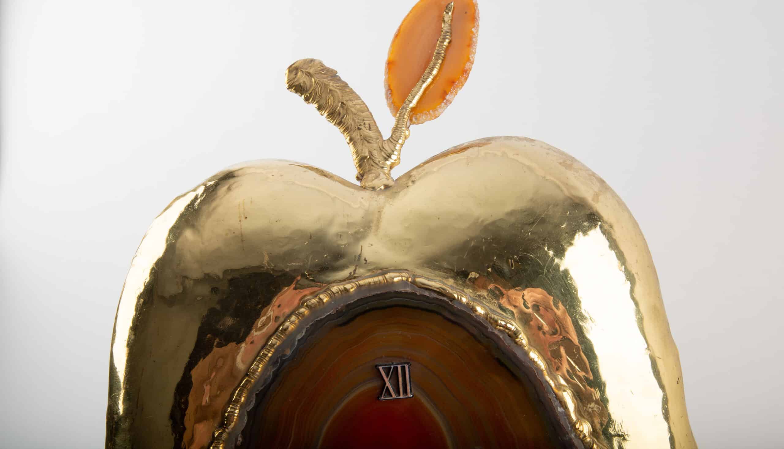 A French Mid-Century Clock Lamp in Gilt Metal and Agate, Jacques Duval Brasseur